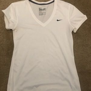 Nike Women’s Shirt